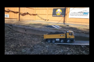 1:14 Huina 1536 RC Dump Truck scale 8 wheeler 2.4G