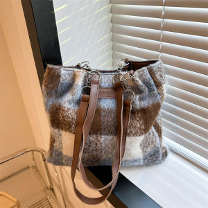 Fall and Winter Large Capacity Bag for Women 2023 New Arrival South Korea Woolen Check Pattern Shoulder Bag All-Match Small Zhongtong Qin Tote Bag