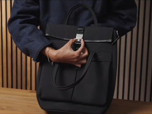 Grams(28) 704 Urban Folio Bag