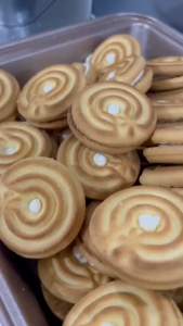 คุ้กกี้ครีมขาว อร่อย จุใจ อิ่มท้อง สบายกระเป๋า