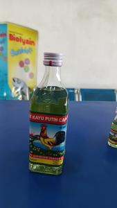 MINYAK KAYU PUTIH CAP Ayam 150 ML MInyak kayu putih