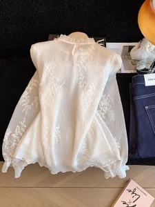La Chapelle | Design Ruffled Lace Sleeve Top