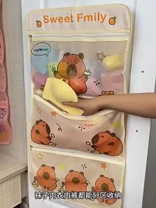 Tas Gantungan Penyimpanan Pakaian Dalam Karakter Capybara 3 Susun Kantong Jaring Penyimpanan Kaus Kaki Gantung Bisa Dilipat SPM