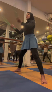 HIA Everywear Selina Short-Skirt Rok Olahraga Hacktive Fabric All Size Warna Red Dahlia