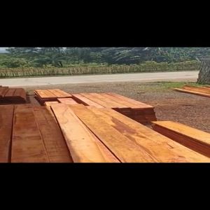 Papan Kayu Lembaran 2 Meter Mahoni Ukuran Tebal 4cm Lebar 20cm Panjang 200cm