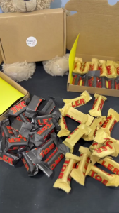 TOBLERONE TINY YELLOW-BLACK (12pcs)