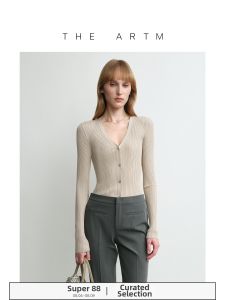 UV Protection Stretchy V-Neck Knit Top with Texture