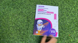 Buku Teks Pendamping Koding Dan Kecerdasan Artfisial Kelas 7 SMP/MTS Kurikulum Merdeka - GOS