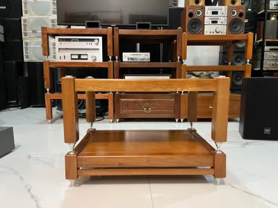 kệ audio - kệ âm thanh 2 tầng gỗ lát xoan mặt nguyên tấm gỗ thịt