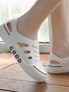 Wet Water Sandals for Women New Arrival Hollowed Leisure Easiest for Match Outdoor Hole Shoes Outwear Pump Beach Shoes Soft Bottom Breathable