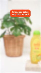 Zwitsal Baby Bath Natural Minyak Telon 250ml