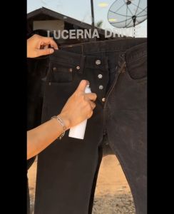 สีพ่นกางเกงยีนส์สีดำ LucernaDenim Black