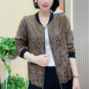 เสื้อแจ็คเก็ตผู้หญิงฤดูร้อนป้องกันแสงแดดบางๆ แฟชั่นสำหรับผู้หญิงวัยกลางคนและผู้สูงอายุ เสื้อสั้นเปิดไหล่เก๋ไก๋