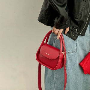 Red Crossbody Bag Retro Style Youthful Female Small Satchel Soft PU Leather Zipper Closure Casual Handbag for Summer 2022