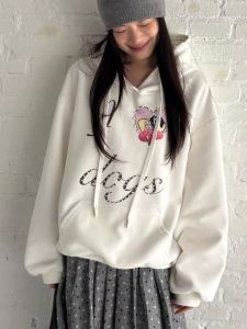 เสื้อสเวตเตอร์ฮู้ดลายการ์ตูนสไตล์เกาหลีสำหรับผู้หญิง ทรงหลวม แขนยาว ปกติ ฤดูใบไม้ร่วง 2025 ฤดูใบไม้ร่วง ฤดูหนาว เสื้อผ้าทำงาน