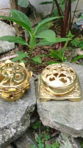 Tempat Dupa Buhur Kemenyan Bokor Hio Lo Teratai Lotus Kuningan 1 Pcs