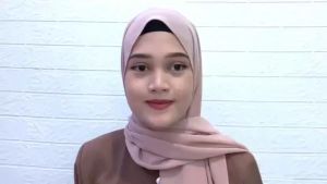 Winland(COD/Garansi 1 tahun)Alat Setrika Wajah Pemijat Perawatan Kulit Anti Anging Facial Massage4in1Facial Massage Hot Cold