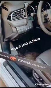 stiker mobil livina karbon 3d sticker pengaman pintu samping mobil nissan grand livina 4pcs