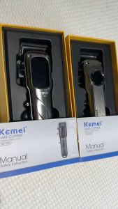 KEMEI Hair Salon Trimmers Groomers Clippers Specific High Cost-effective Hair Clipper with Digital Long Battery Life KM-1550
