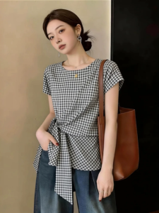 Slimming and Waist Cinching Plaid Short Sleeve Shirt for Plus Size Women Summer