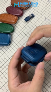 Bao Da Chìa Khoá Xe Ô Tô AUD-B3 Audi A3 A4 A5 A6 A8 A4L A6L Q5 Q7 Smartkey 4 Nút Bấm Ốp Chìa Khoá Da Thật Handmade