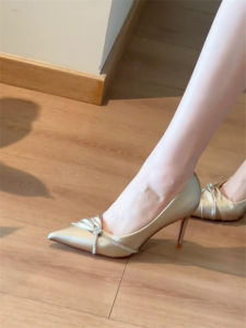 Elegant Gold Mini Fragrance Style High Heels Womens French Atmosphere Pointed Toe Thin Heel Rhinestone Lady Single Shoes Party Shoes