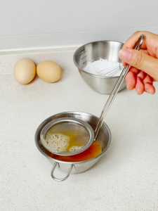 Fine Mesh Strainer Spoon Long Handle 304 Stainless Steel/Kitchen Food Sifter Skimmer Scoop /Vegetable Residue Oil Mesh Colander Strainer