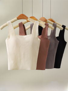 MiiOW | เสื้อกั๊กแขนกุดแบบสวมหัวมีแผ่นเสริมหน้าอกสำหรับผู้หญิงในฤดูร้อน สายกว้างป้องกันการสัมผัสได้ ไม่ต้องใส่ด้านใน เสื้อผ้าทำงานแบบสวมหัว