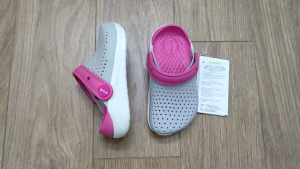 Dép nhựa cho bé  LITERIDE Clogs sục nhựa cho bé trai và bé gái siêu bền nhiều màu thời trang đi mưa thoải mái.