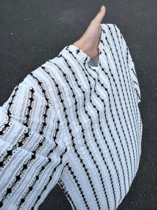 LIUBU | Elegant and Stylish V-Neck Hollow Texture Short Sleeve T-Shirt