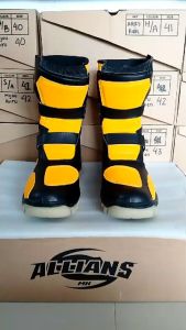 Sepatu Cross Safety Pendek & Sepatu Trail Vintage: Panduan Lengkap