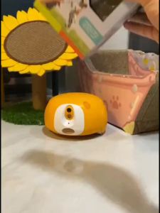 Dog Cat Pet Snack Treats Launcher / Training Toy Interactive Bonding Toy