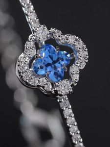 💖Swarovski💖Swarovski Shiny Dancing Clover Pink Gemstone Bracelet S925 Sterling Silver Womens Fashion Bracelet Hypoallergenic Non-allergenic Valentines Day Gift Birthday Gift for Girlfriend Bestie