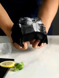 แม่พิมพ์ทำน้ำแข็งในครัว / ถาดทำน้ำแข็งซิลิโคน / เครื่องทำน้ำแข็งก้อนในตู้เย็น