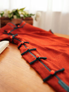 ชุดกี่เพ้าสีแดงแบบบางสำหรับฤดูร้อน เสื้อผ้าใส่ไปงานแต่งงาน ชุดกี่เพ้าจีนใหม่สำหรับเด็กผู้หญิง ชุดกี่เพ้าผ้าไหมซิลิโคนลายดอกไม้สไตล์ย้อนยุค