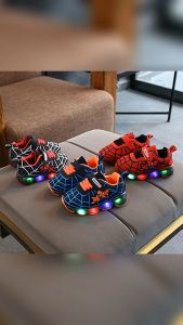 รองเท้าผ้าใบเด็กลายสไปเดอร์แมน มีไฟกระพริบ Size 21-36