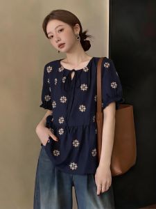 Retro Floral Embroidered Slimming Big Size Womens Shirt