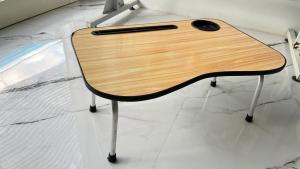 Meja lipat portable karakter Meja yang dapat digunakan dewasa maupun anak anak sangat cocok digunakan untuk: -Meja laptoptablet -Meja belajar anak/remaja -Terdapat penyanggah tabletbukudan hp laptop -Terdapat tempat penyimpanan botol atau gelas minum -