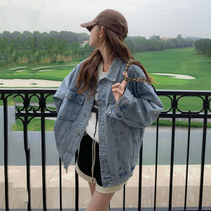 Spring 2025 Womens Loose Fit Vintage Washed Light Blue Denim Jacket Casual Style Cotton Long Sleeve Polo Collar Button down Coat