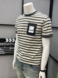 Áo Thun Nam Tay Ngắn Mùa Hè 2025 Mới Về Họa Tiết Sọc Có Túi Trang Trí Thêu Thoáng Khí Chất Liệu Cotton Thường Ngày Thời Trang