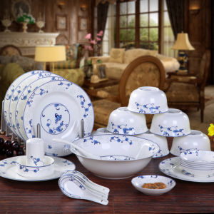 Jingdezhen Bone China Dinnerware Set 28/56 Pieces Blue And White Porcelain Bowls Plates Set Delicate Butterfly Love Flower Gift