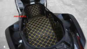 พรมใต้เบาะ YAMAHA X-MAX 300 XMAX250 รองใต้เบาะ ปูรองใต้เบาะ อะไหล่มอเตอร์ไซค์ PU