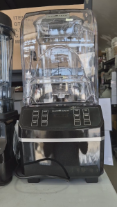 เครื่องปั่นดิจิตอลรุ่นมีฝาครอบเก็บเสียง ยี่ห้อ Nanotech Digital Blender 1.8L with Noise Reducing Cover