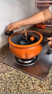 Micro pressure cooker 8LLarge Capacity Pumpkin Micro Pressure Cooker Non-Stick Multifunctional Soup Pot Household Induction Electric Cooker Compatible