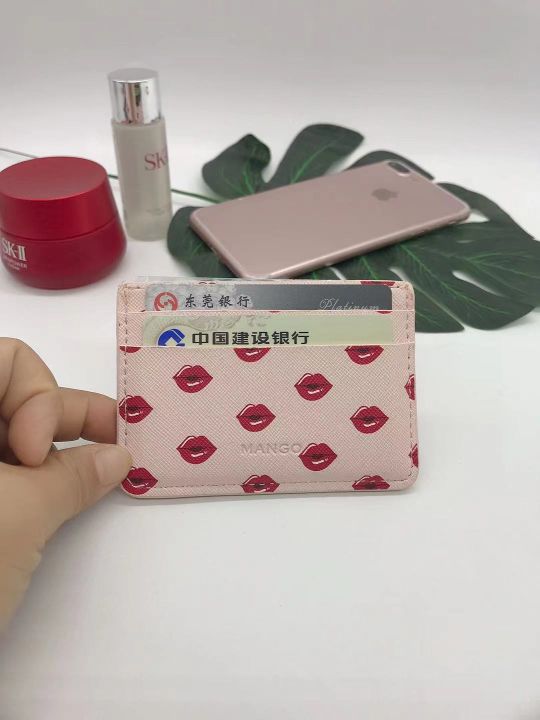 กระเป๋าใส่บัตรสุดบางพิมพ์ลายดอกไม้สีแดงหรูหราสำหรับผู้หญิง MANGO ...