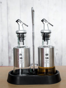 Commercial Grade Oil And Vinegar Bottle Set Restaurant Tabletop Condiment Bottles Leakproof Kitchen Storage Containers for Business Use
