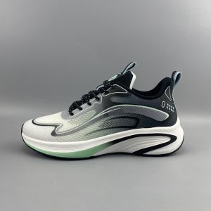 รองเท้าวิ่งกีฬาแบบสวมสำหรับผู้ชายและผู้หญิง รองเท้าวิ่งแบบสวมพื้นนุ่ม กันลื่น ส่วนบนเป็นยาง ด้านในเป็นผ้า ระบายอากาศได้ดี รองเท้าลำลองสำหรับทุกฤดูกาล