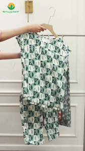 Bộ lanh mặc nhà trung niên thời trang Việt Thắng quần lửng áo cộc tay họa tiết - B06.5024