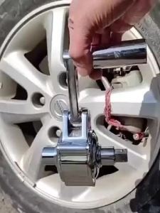 CHUANGCHAO 1Set 1/2" Torsional Torque Multiplier Wrench Lug Nut Remover Type Car Tire Disassembly Labor-Saviing