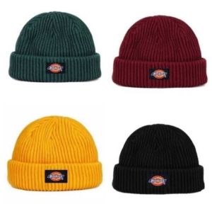 Topi kupluk bahan tebal nyaman digunakan untuk sehari-hari